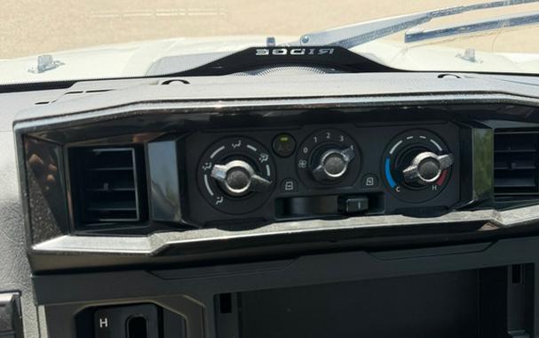 2025 Kawasaki RIDGE XR HVAC DELUXE