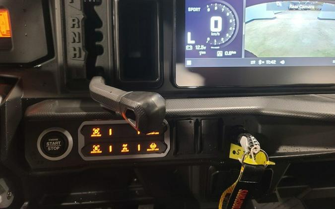 2026 Can-Am Defender MAX XT HD11 With 10.25 In.Display Dark Wi