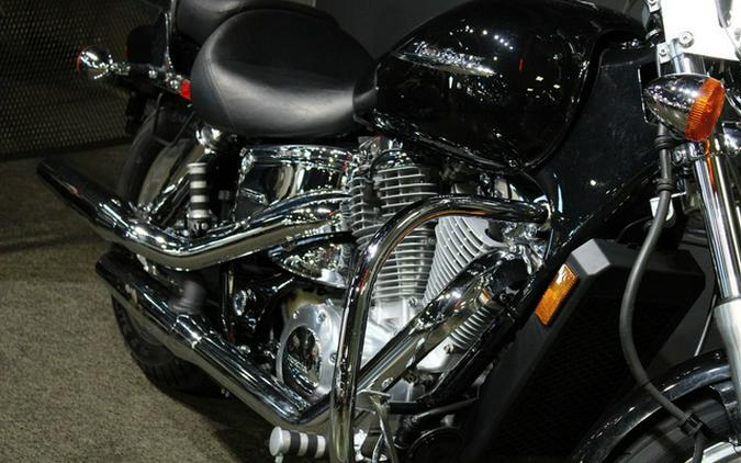 2005 Honda VT1100C1L5