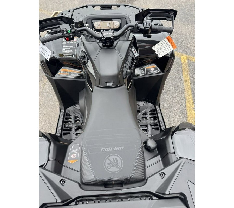 2027 Can-Am® Outlander Backcountry 7.6 in.