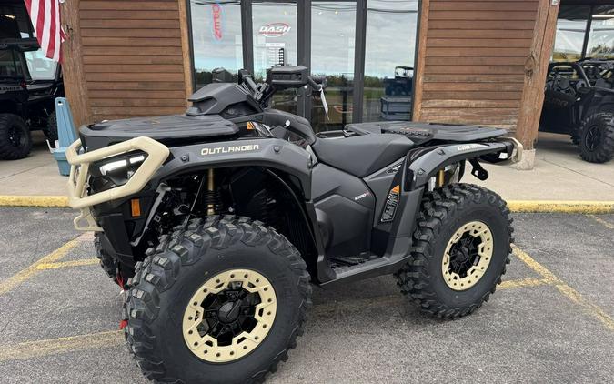 2027 Can-Am® Outlander Backcountry 7.6 in.