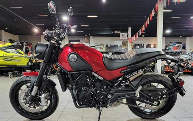 2022 Benelli Leoncino ABS