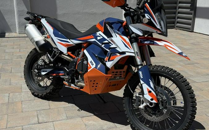 2022 KTM 890 Adventure R