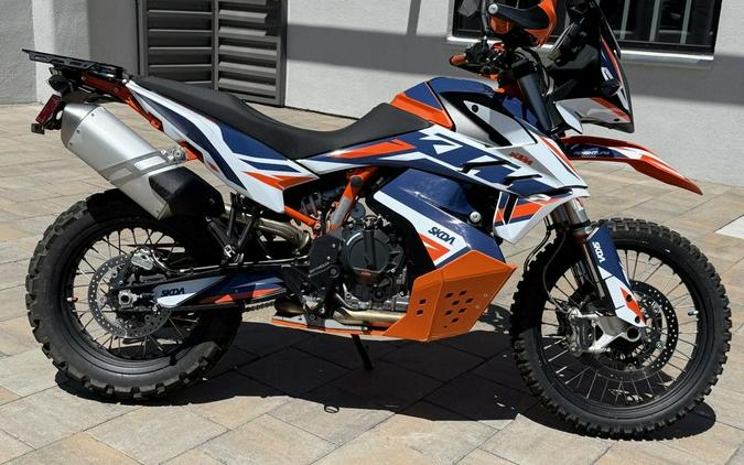2022 KTM 890 Adventure R