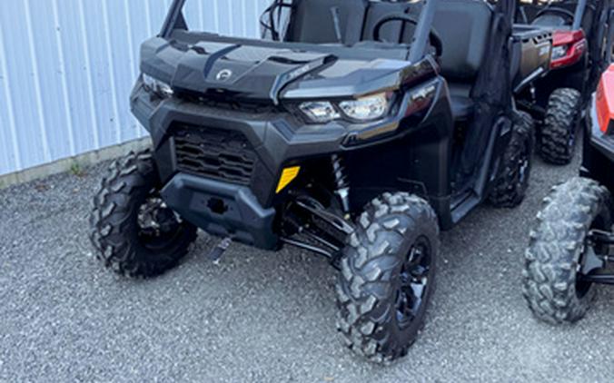 2024 Can-Am Defender DPS HD10 Timeless Black