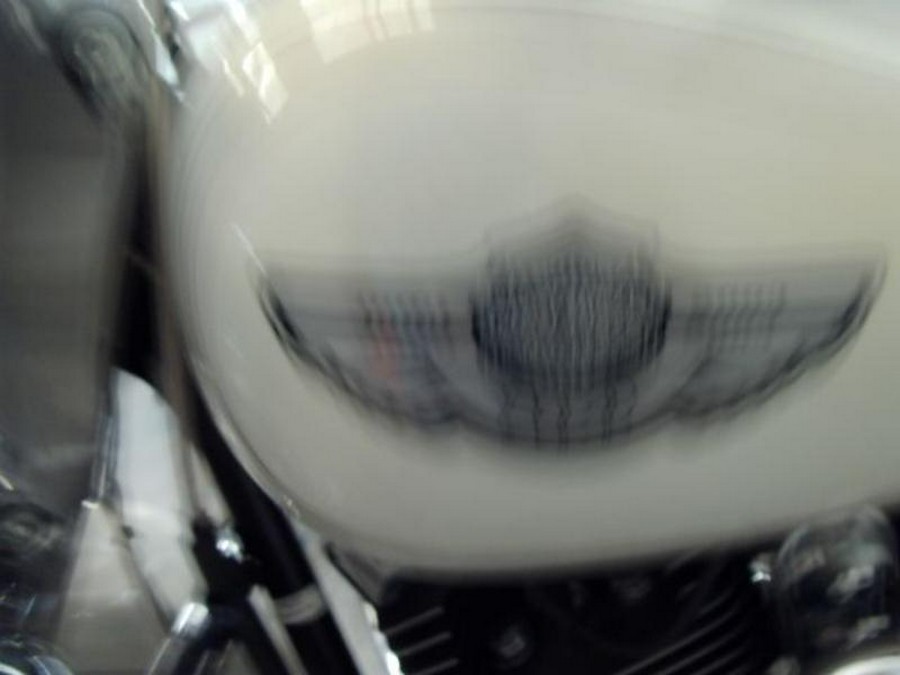 2003 Harley-Davidson® FLSTC - Heritage Softail® Classic