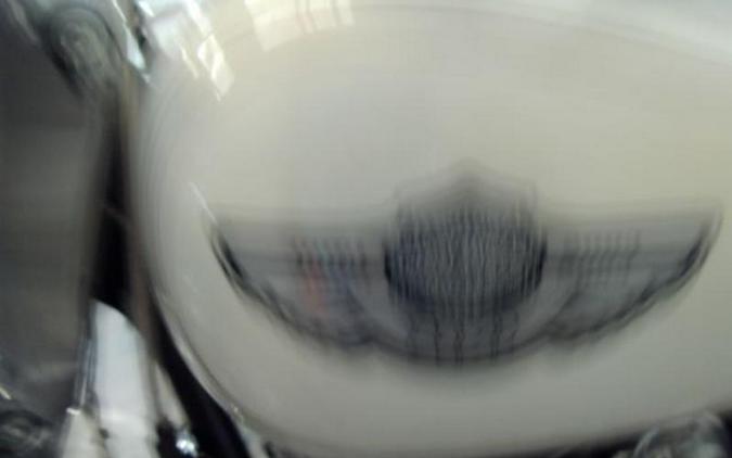 2003 Harley-Davidson® FLSTC - Heritage Softail® Classic