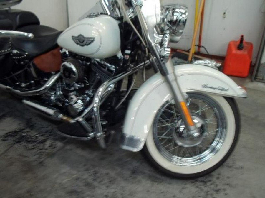 2003 Harley-Davidson® FLSTC - Heritage Softail® Classic