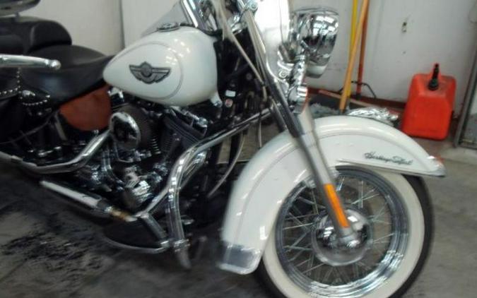 2003 Harley-Davidson® FLSTC - Heritage Softail® Classic