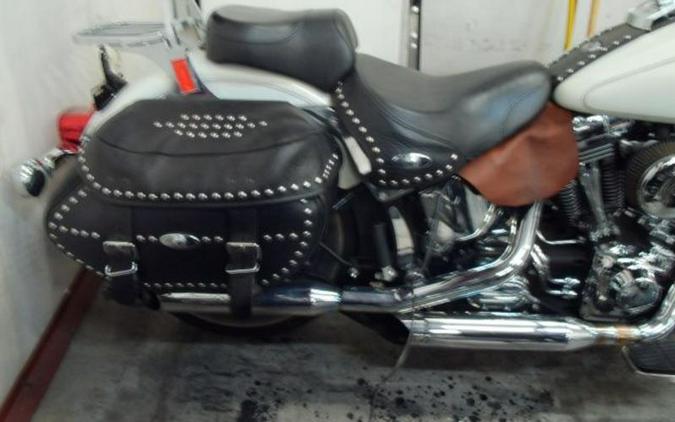 2003 Harley-Davidson® FLSTC - Heritage Softail® Classic