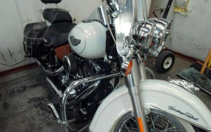 2003 Harley-Davidson® FLSTC - Heritage Softail® Classic