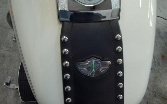 2003 Harley-Davidson® FLSTC - Heritage Softail® Classic