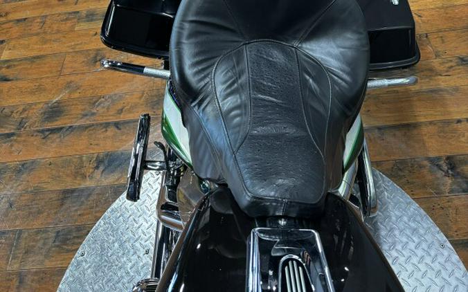 2006 Harley-Davidson® Screamin’ Eagle Ultra Classic Electra Glide EMERALD/GREEN W/PINSTRIPE