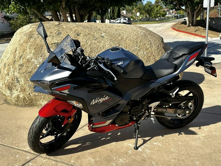 2026 Kawasaki Ninja 500 ABS Metallic Matte Twilight Blue