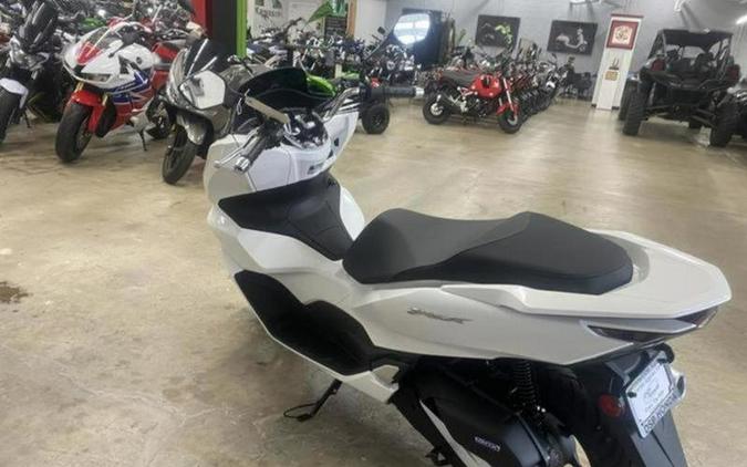 2022 Honda® PCX ABS