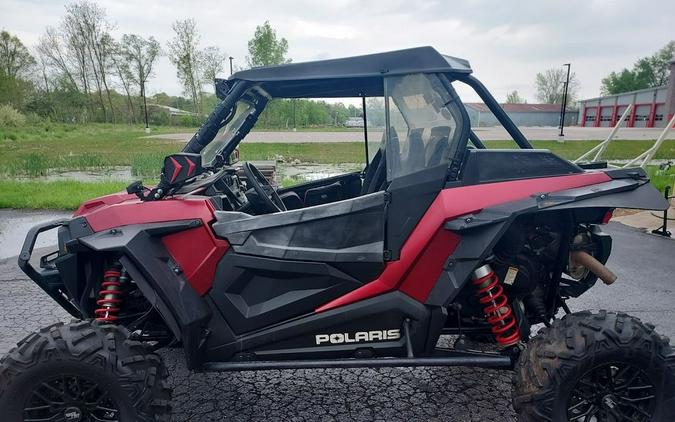 2018 Polaris® RZR XP® Turbo EPS FOX Edition Matte Sunset Red