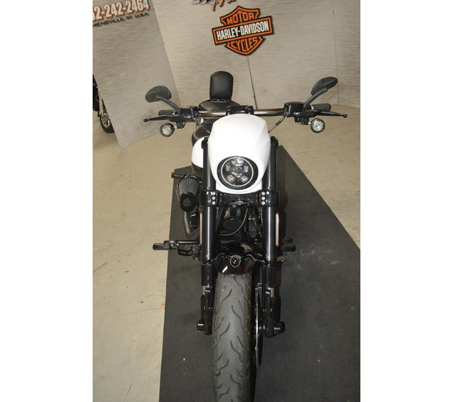 2016 Harley-Davidson® FXSE - CVO™ Pro Street Breakout®