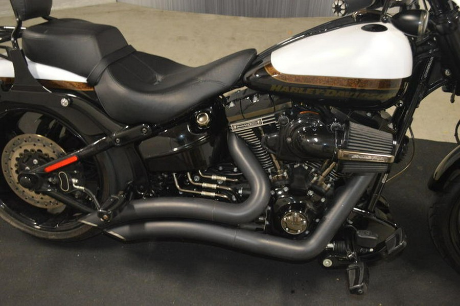 2016 Harley-Davidson® FXSE - CVO™ Pro Street Breakout®