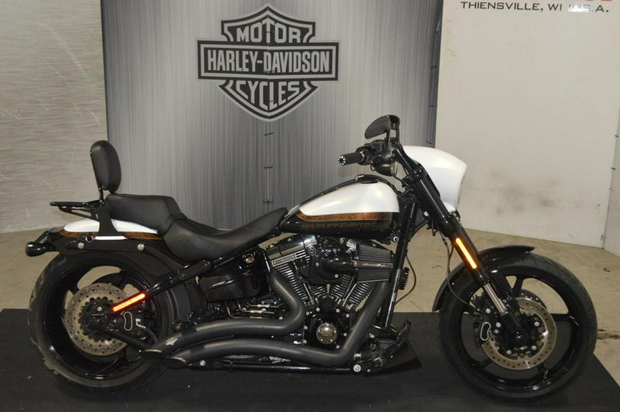 2016 Harley-Davidson® FXSE - CVO™ Pro Street Breakout®
