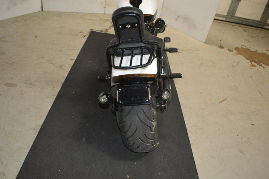 2016 Harley-Davidson® FXSE - CVO™ Pro Street Breakout®