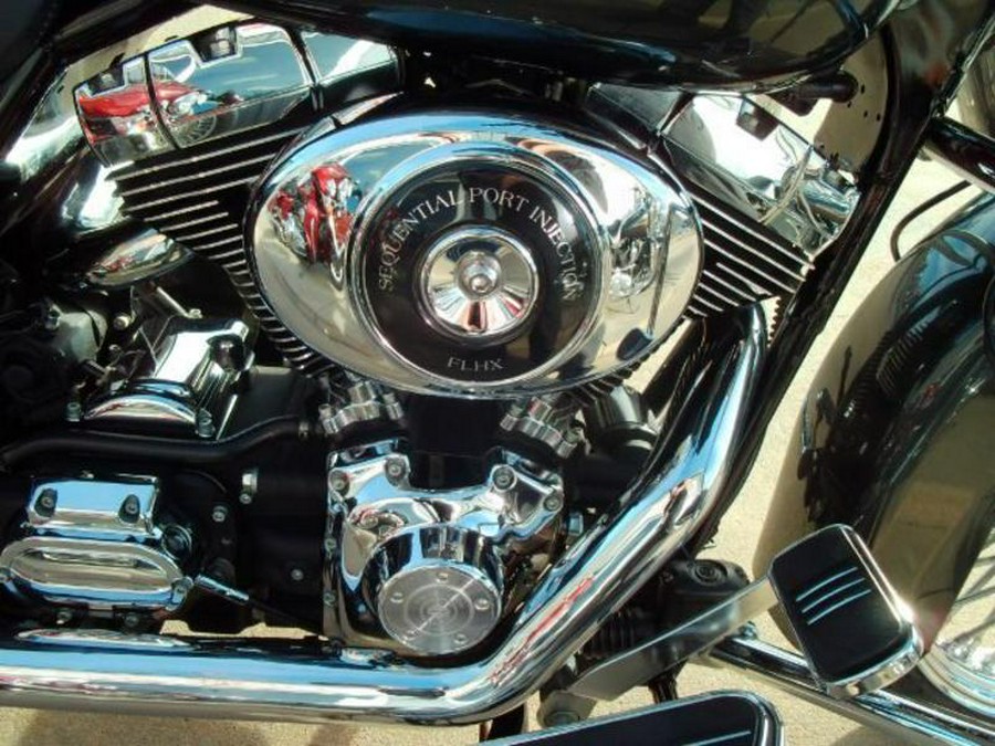 2006 Harley-Davidson® FLHXI STREET GLIDE