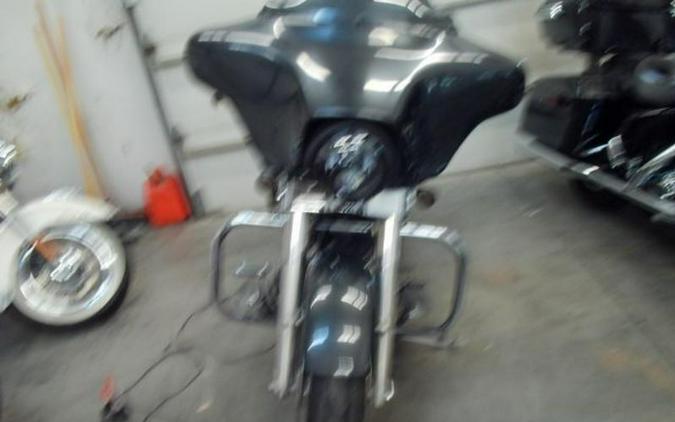 2006 Harley-Davidson® FLHXI STREET GLIDE