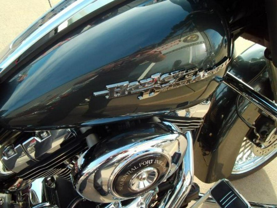 2006 Harley-Davidson® FLHXI STREET GLIDE