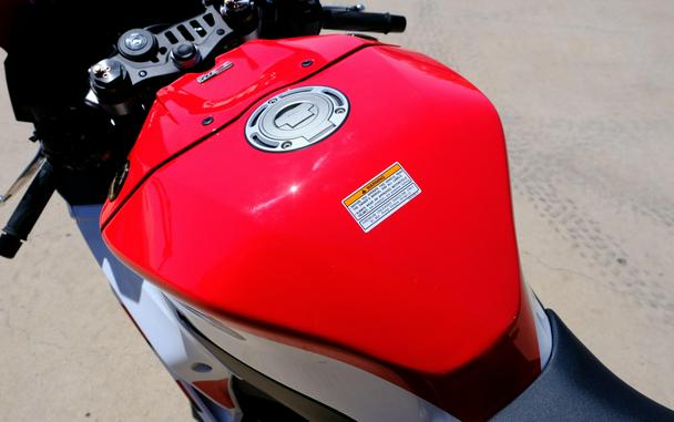 2026 YAMAHA YZF-R9 70TH ANNIVERSARY EDITION