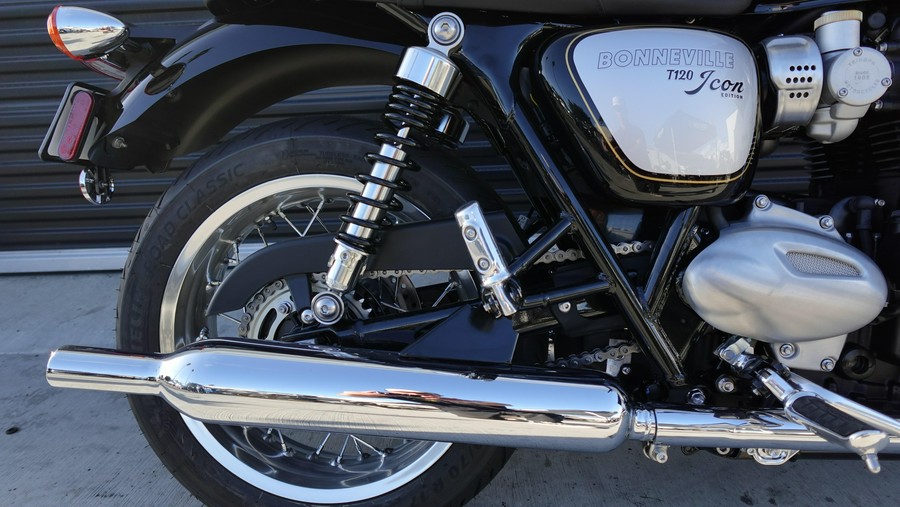 2025 Triumph Bonneville T120