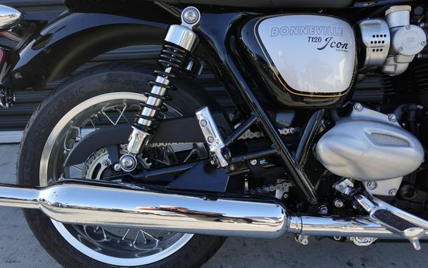 2025 Triumph Bonneville T120