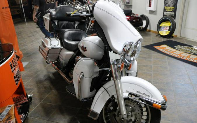 2012 Harley-Davidson® FLHTCU - Electra Glide® Ultra Classic