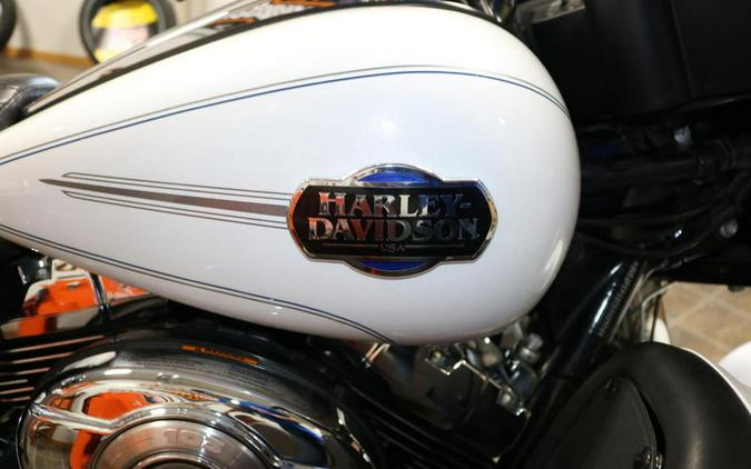 2012 Harley-Davidson® FLHTCU - Electra Glide® Ultra Classic