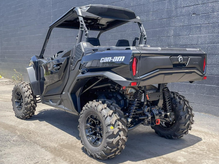 2024 Can-Am® Commander XT 700