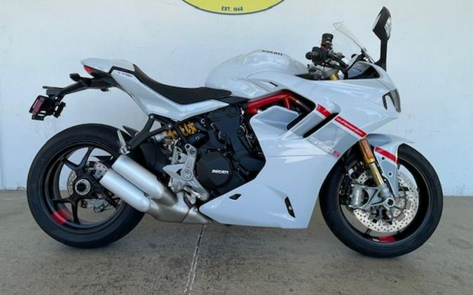 2024 Ducati Supersport 950 S White Stripe