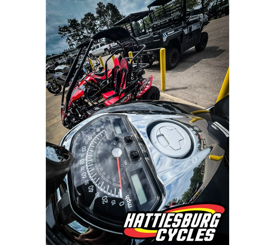 2025 Suzuki Boulevard M109R