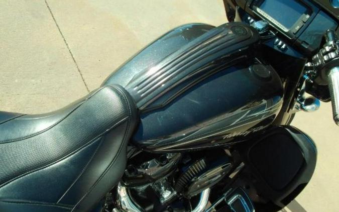 2017 Harley-Davidson® FLHXSE STREET GLIDE SPECIAL CV