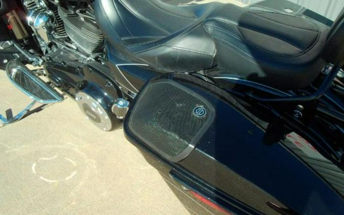 2017 Harley-Davidson® FLHXSE STREET GLIDE SPECIAL CV