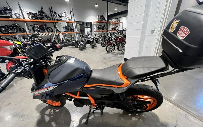 2024 KTM 390 Duke Electronic Orange