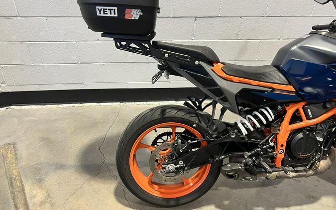 2024 KTM 390 Duke Electronic Orange