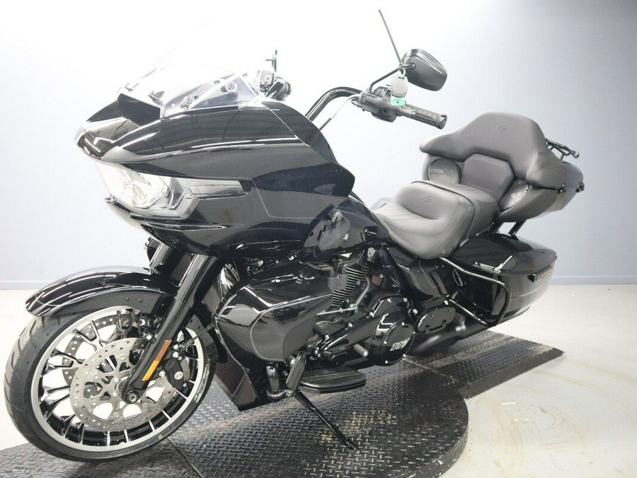2026 Harley-Davidson Road Glide Limited FLTRXL