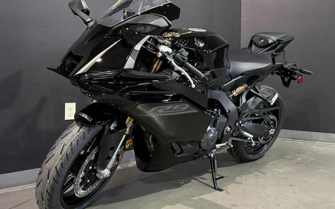2027 Yamaha YZF R9