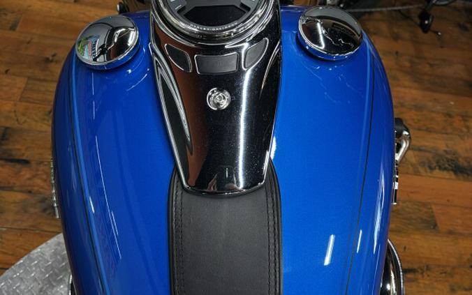 2018 Harley-Davidson® Deluxe ELECTRIC BLUE W/PINSTRIPE