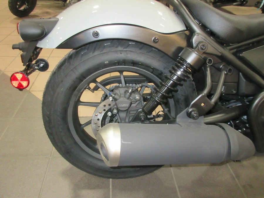 2026 HONDA REBEL 300 E-CLUTCH