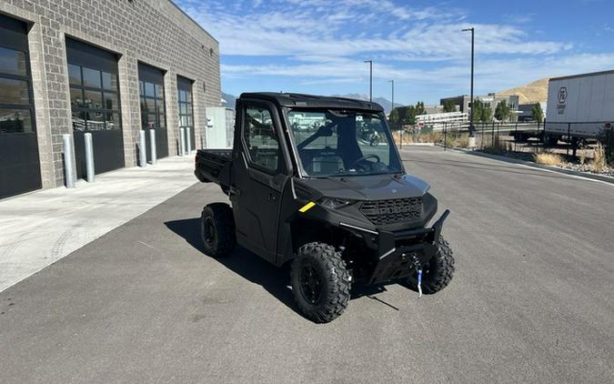2026 Polaris RANGER 1000 CAB Granite Gray