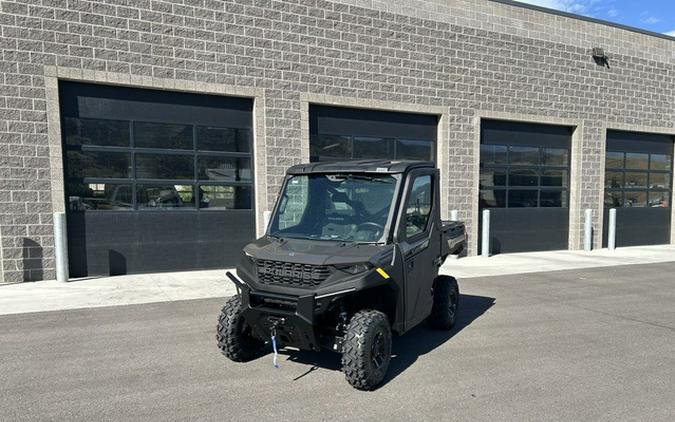 2026 Polaris RANGER 1000 CAB Granite Gray