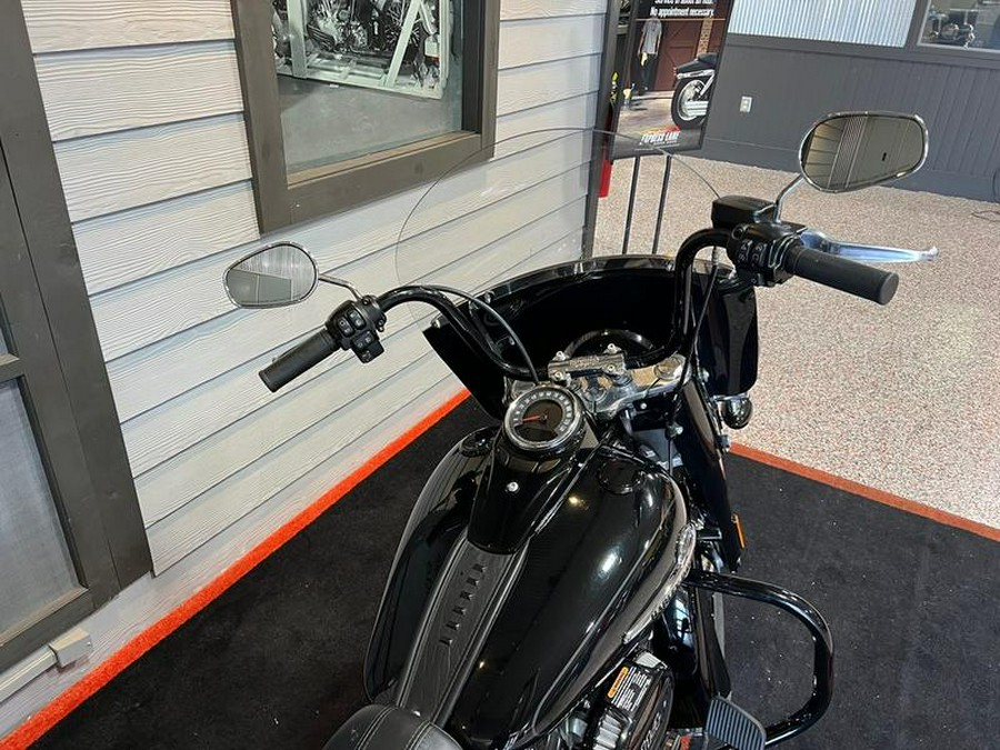 2020 Harley-Davidson® FLHCS - Heritage Classic 114