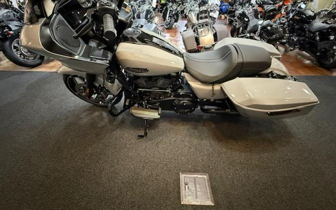 2025 Harley-Davidson® FLTRX - Road Glide®