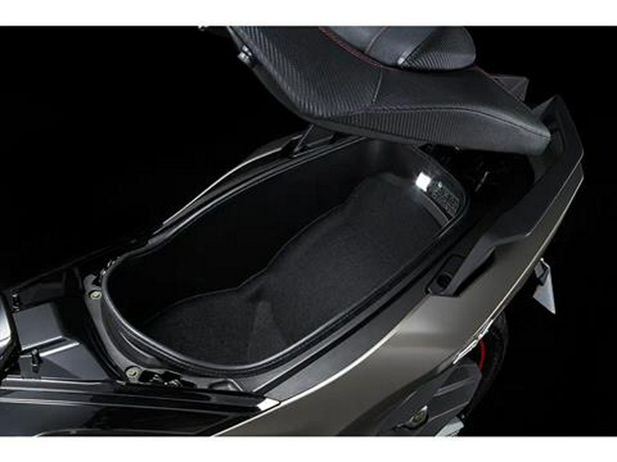 2026 Kymco AK 550i Premium