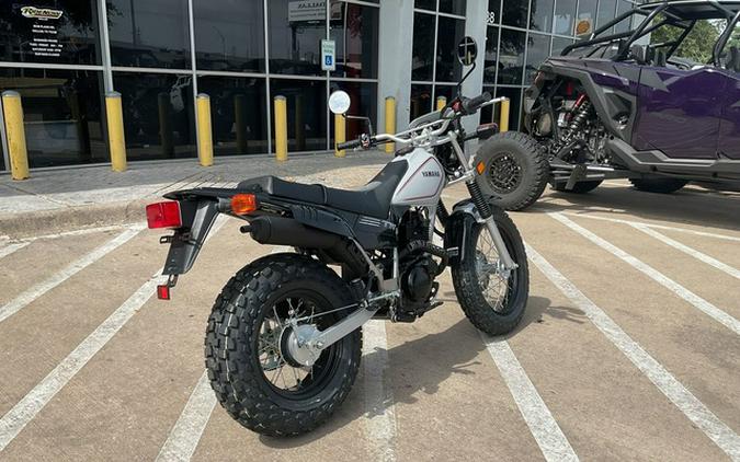 2027 Yamaha TW 200