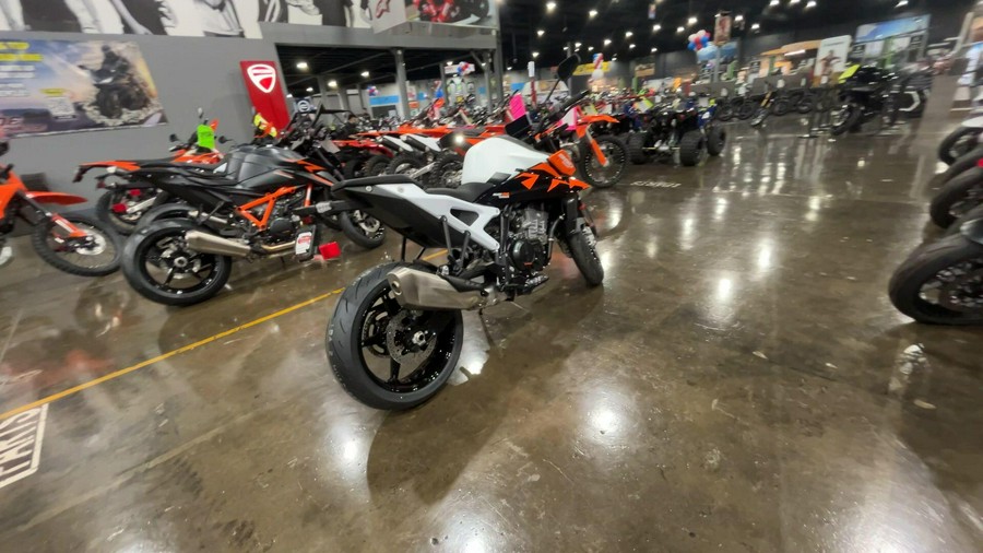 2027 KTM 990 DUKE